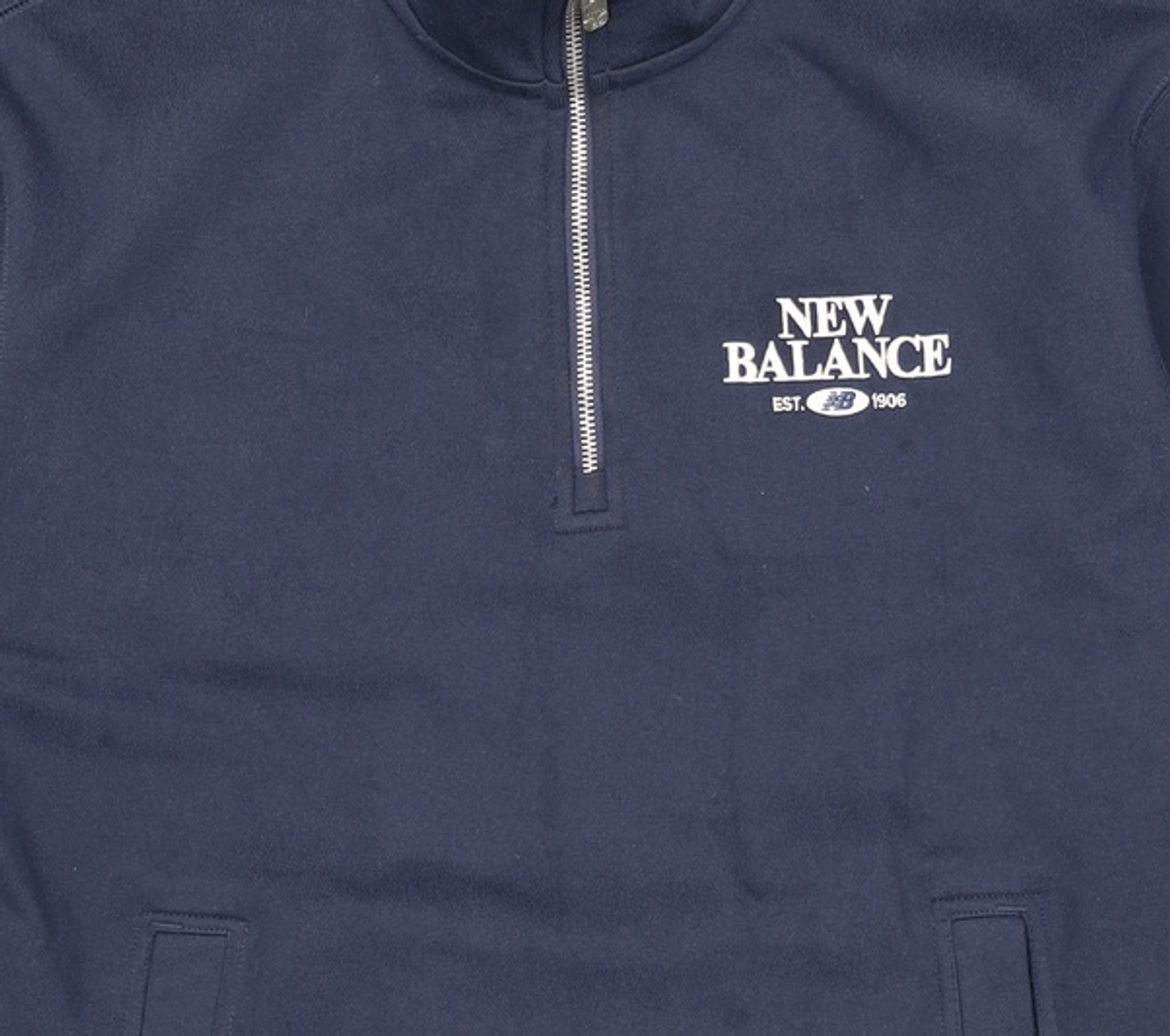 뉴발란스(NEW BALANCE) 맨투맨/스웨트셔츠 100