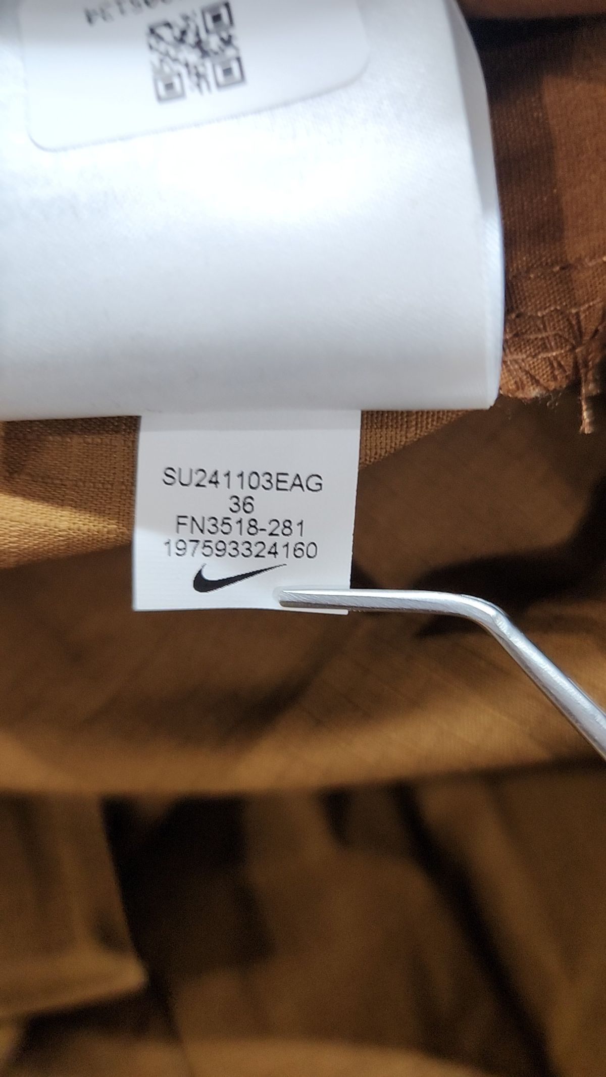 나이키(NIKE) 클럽 우븐 카고 쇼츠 M - 라이트 브리티시 탄 / FN3518-281 36