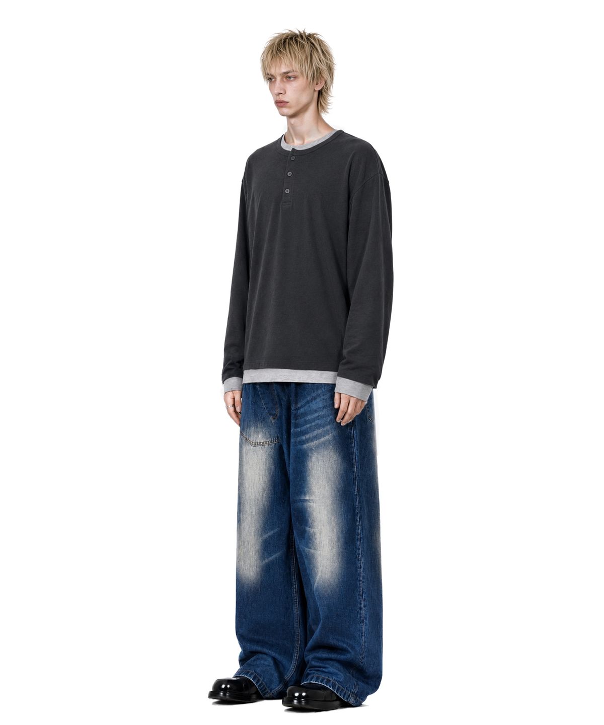 아이돈워너셀(IDWS) Layered Henley Neck Long Sleeve Charcoal