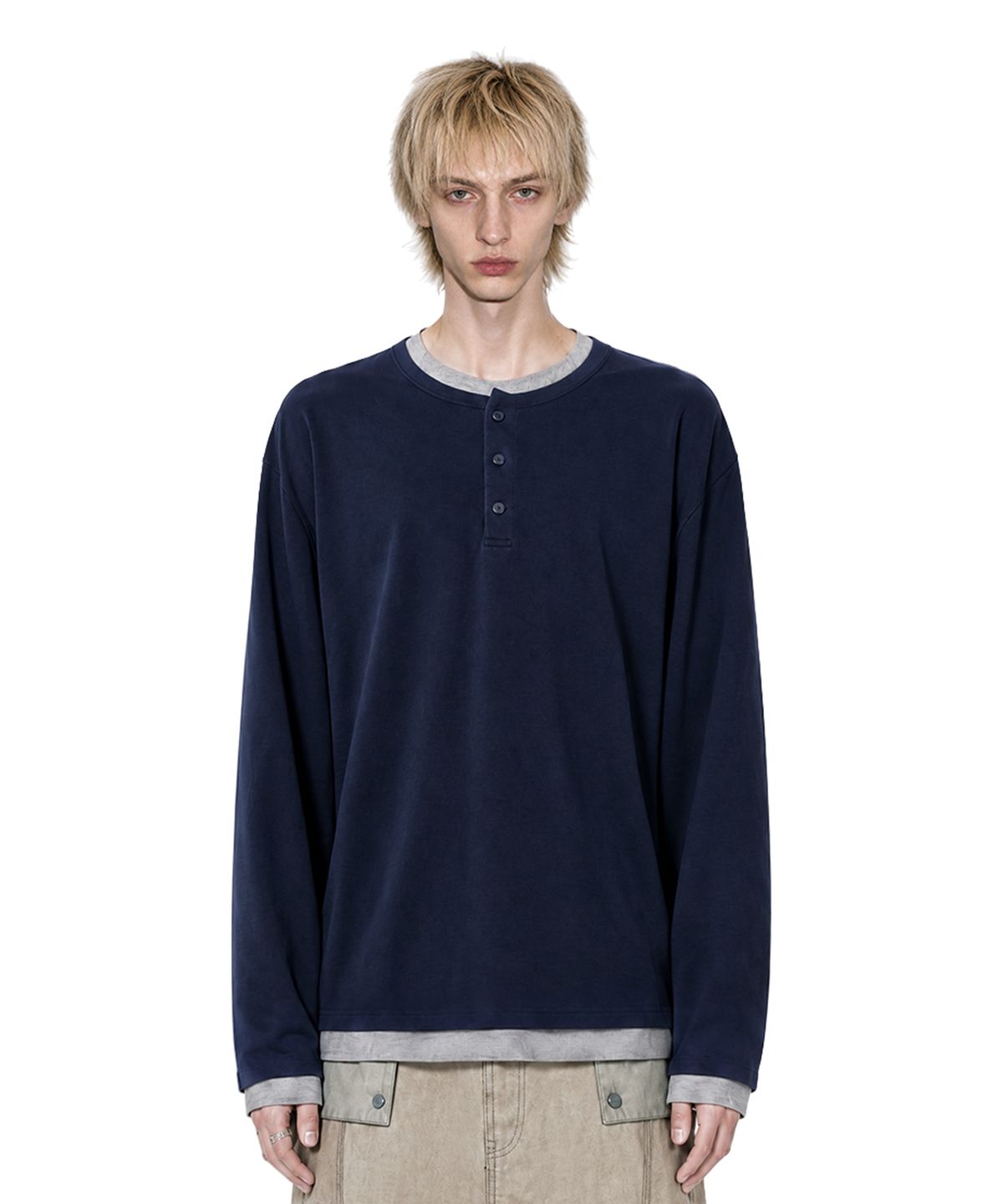 아이돈워너셀(IDWS) Layered Henley Neck Long Sleeve Navy