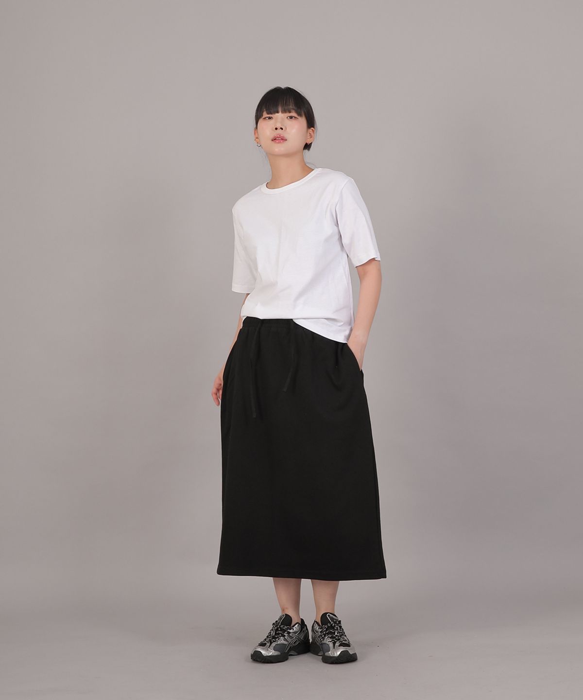 세인트크루(SAINTCREW) 미니멀 소프트 R넥 반팔티셔츠 SMR-8A06 화이트