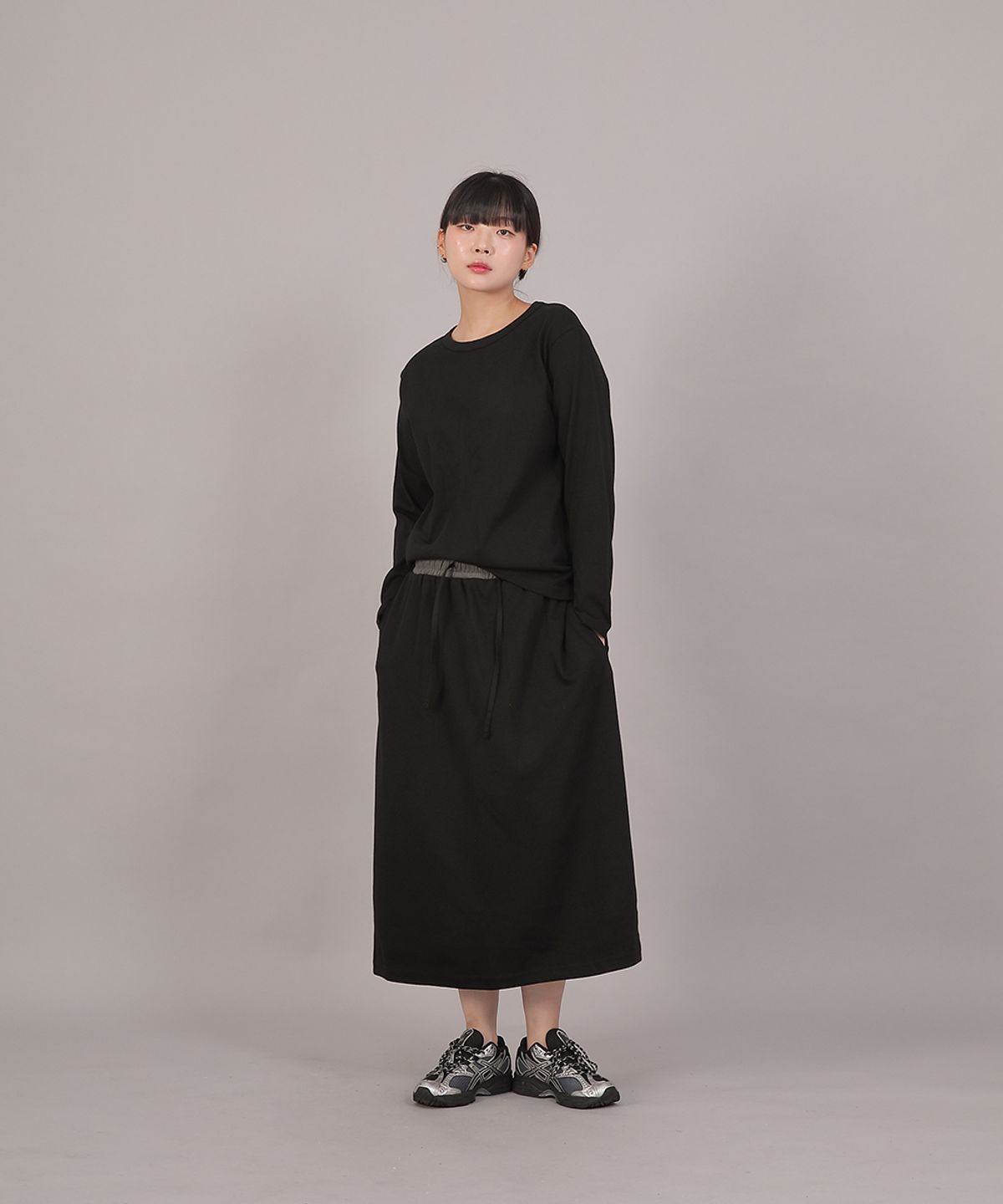 세인트크루(SAINTCREW) 미니멀 16s 코튼 R넥 긴팔티셔츠 MMR-8A13 블랙