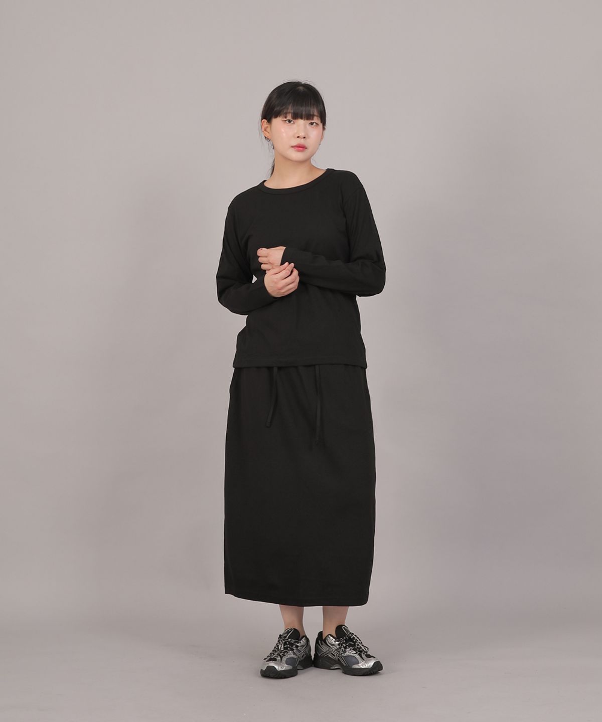 세인트크루(SAINTCREW) 미니멀 16s 코튼 R넥 긴팔티셔츠 MMR-8A13 블랙