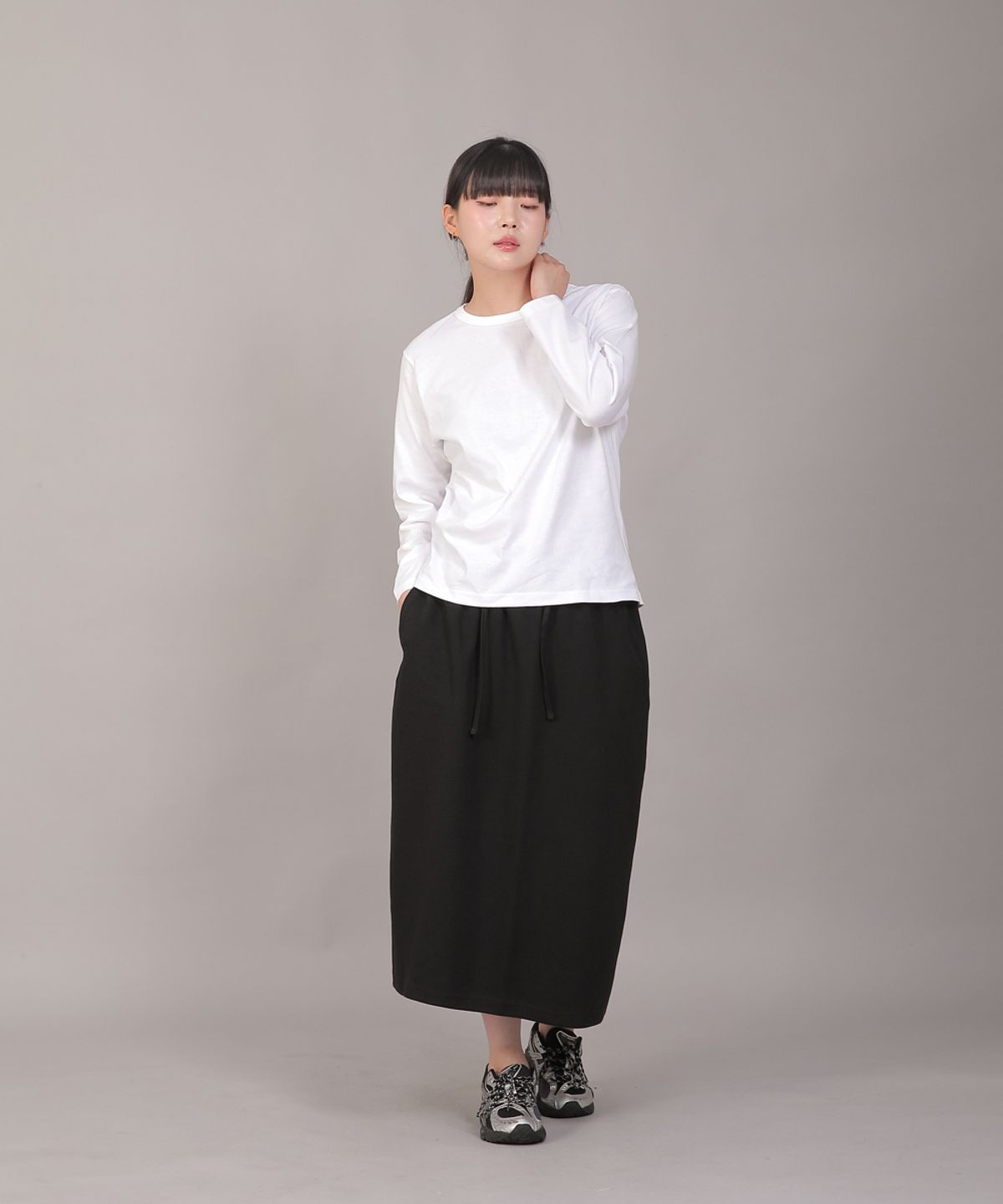 세인트크루(SAINTCREW) 미니멀 소프트 R넥 긴팔티셔츠 MMS-8A14 화이트