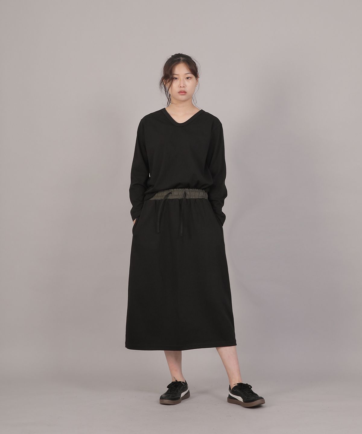 세인트크루(SAINTCREW) 미니멀 소프트 V넥 긴팔티셔츠 MSV-8A16 블랙