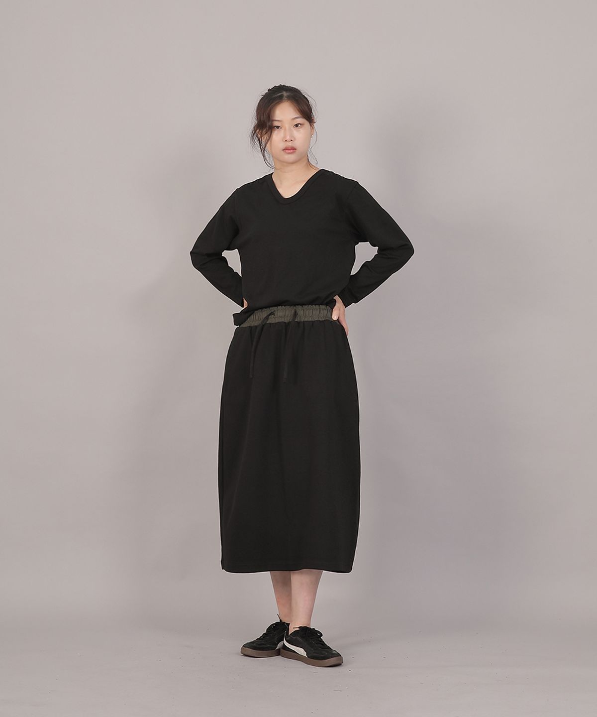 세인트크루(SAINTCREW) 미니멀 소프트 V넥 긴팔티셔츠 MSV-8A16 블랙