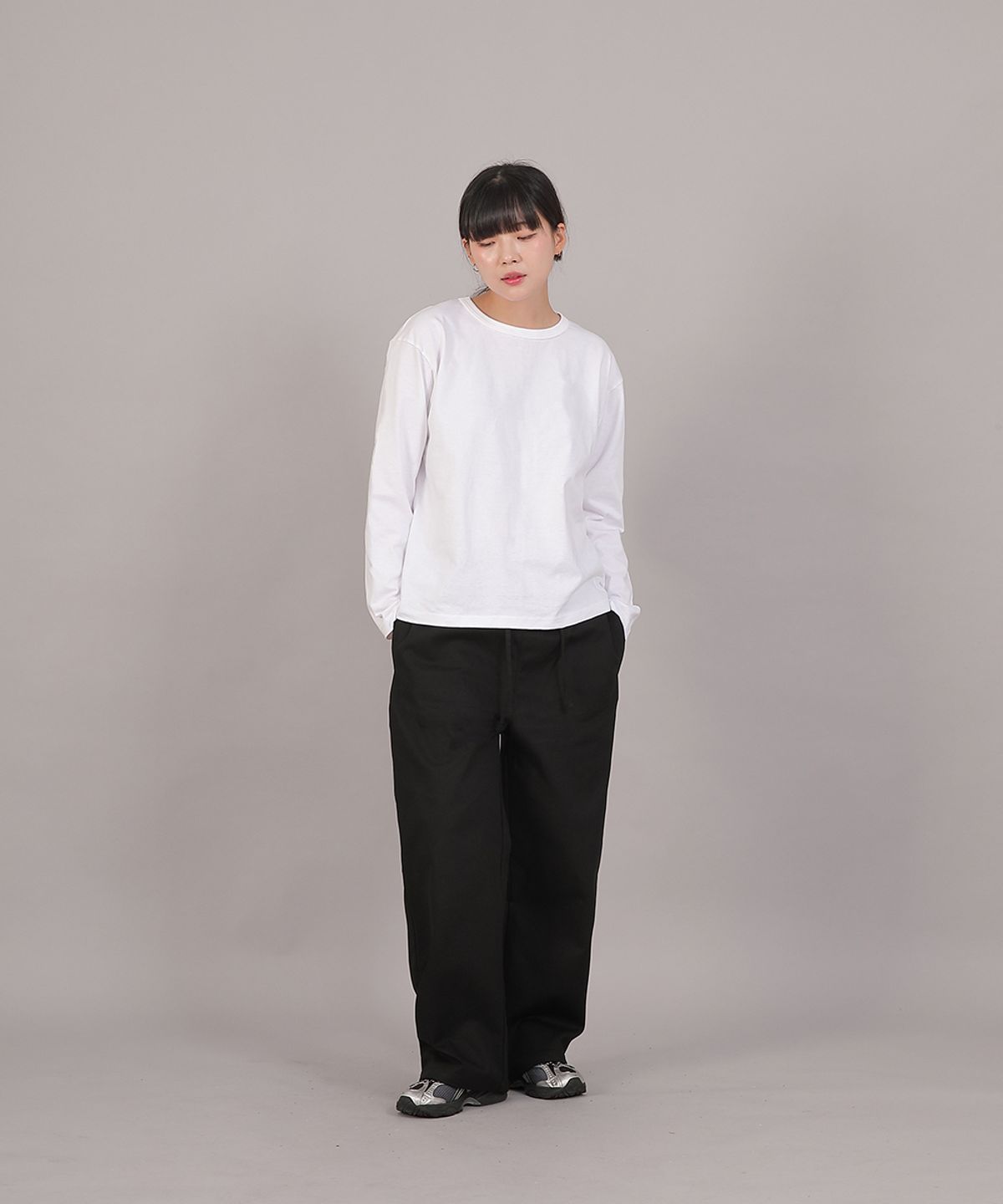 세인트크루(SAINTCREW) 오버핏 소프트 R넥 긴팔티셔츠 RMR-8A18 화이트