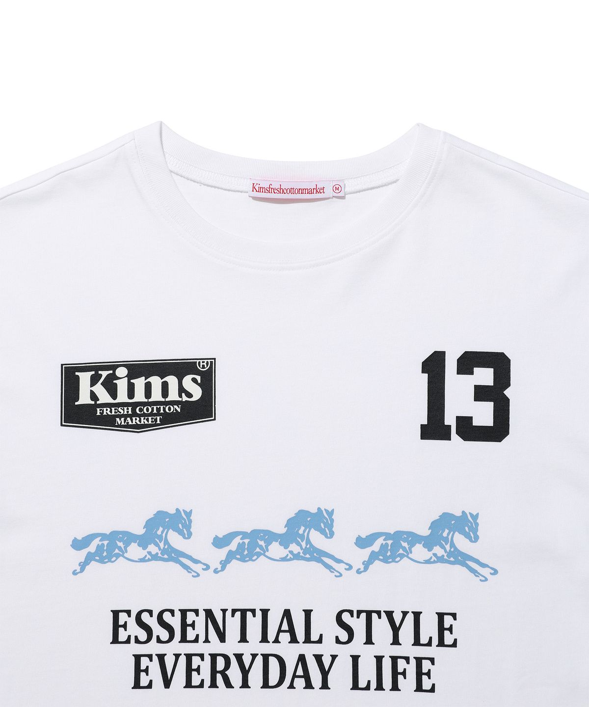 킴스 프레시 코튼 마켓(KIMS FRESH COTTON MARKET) (Unisex) Three Horse Logo LS Tee White