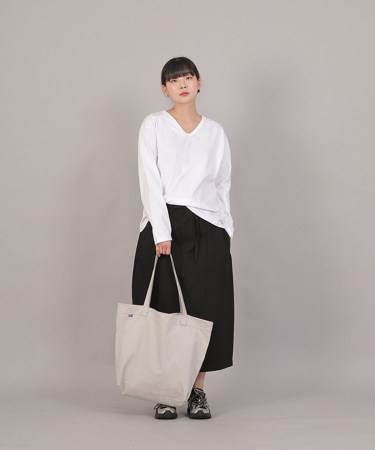 세인트크루(SAINTCREW) 오버핏 소프트 V넥 긴팔티셔츠 CVL-8A20 화이트