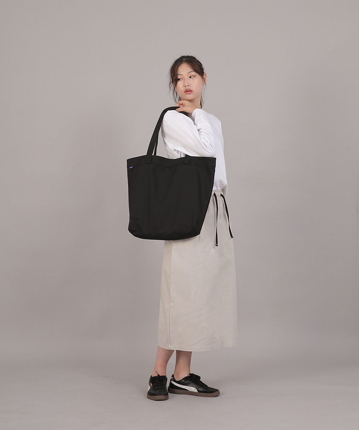 세인트크루(SAINTCREW) 포켓리스 빅사이즈 트래페즈 에코백 BPL-164 블랙