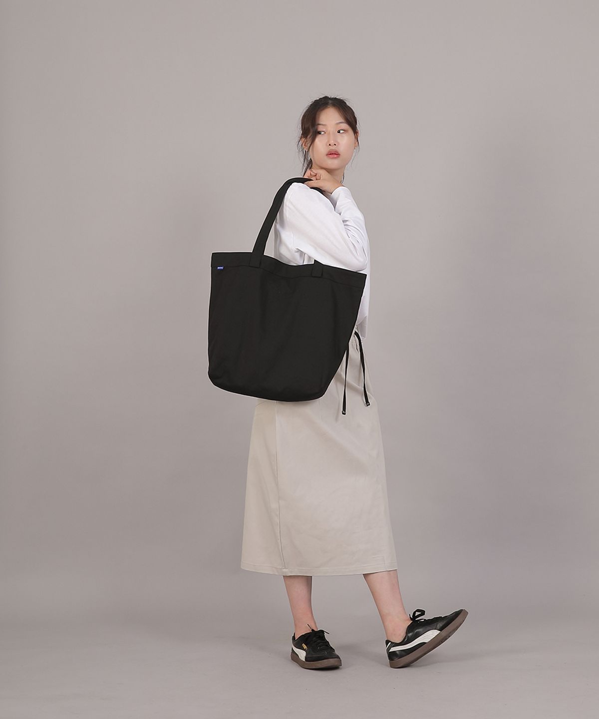 세인트크루(SAINTCREW) 포켓리스 빅사이즈 트래페즈 에코백 BPL-164 블랙