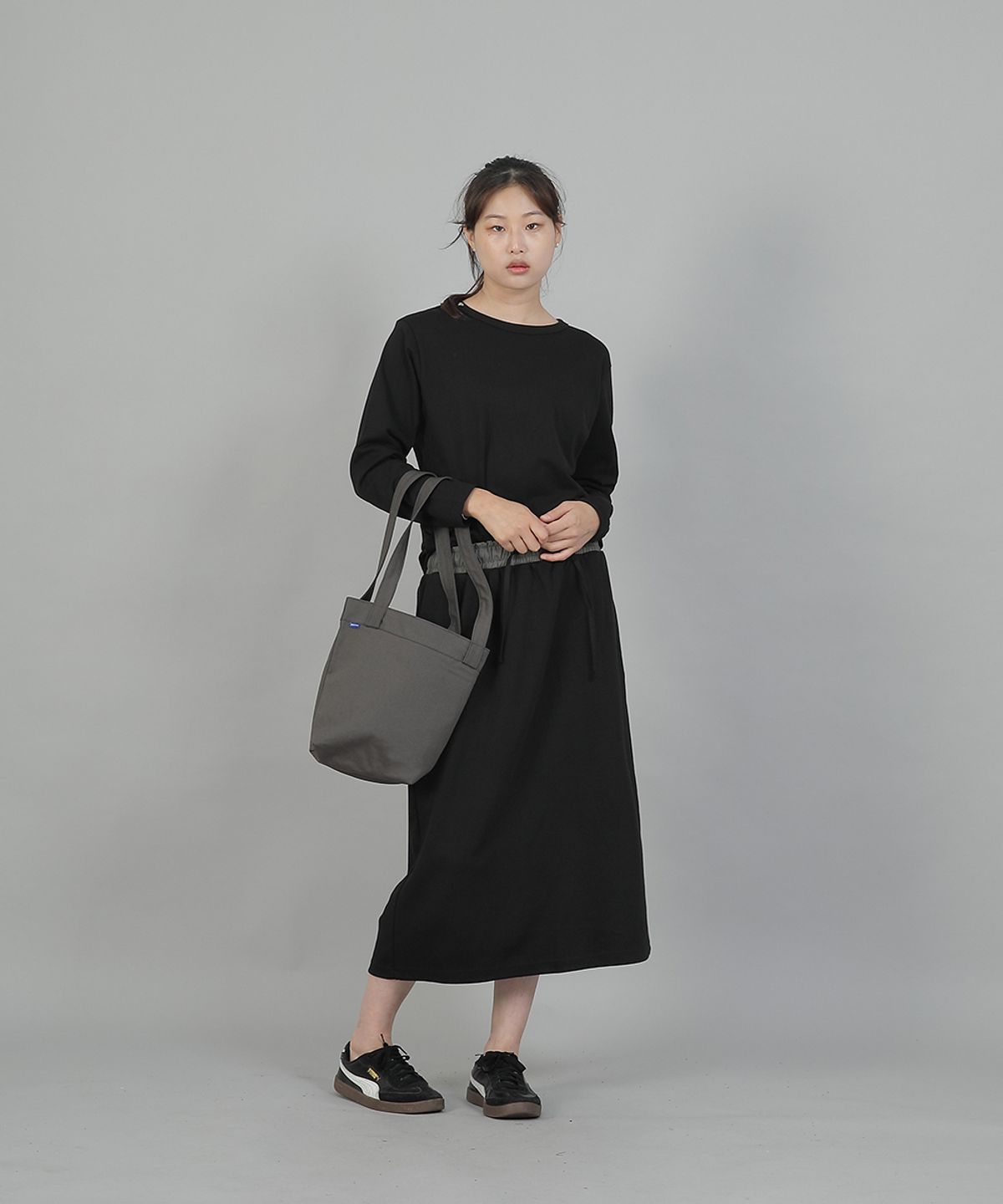 세인트크루(SAINTCREW) 포켓리스 트래페즈 에코백 EPL-166 다크그레이M