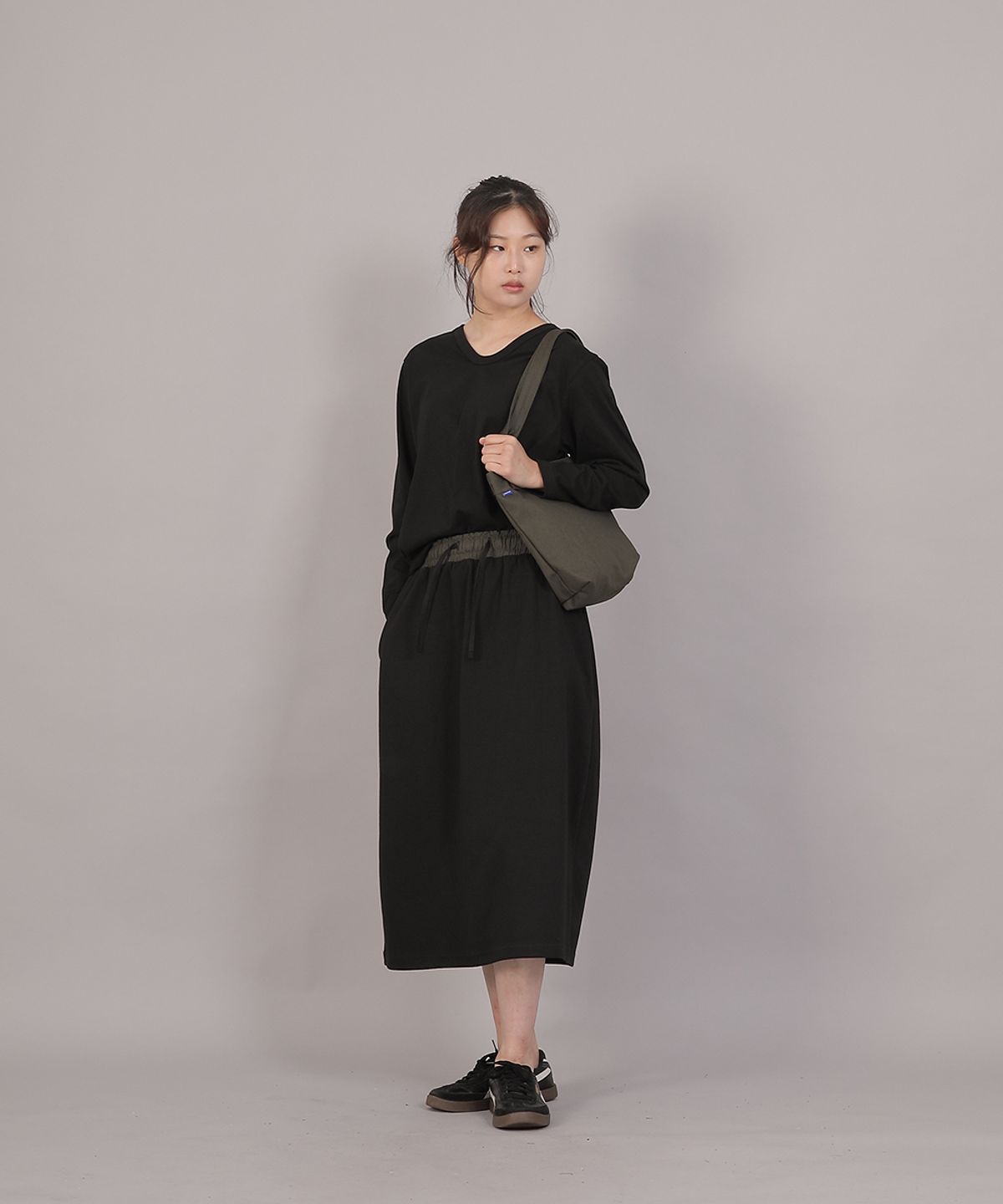 세인트크루(SAINTCREW) 포켓리스 트래페즈 에코백 EPL-166 카키M