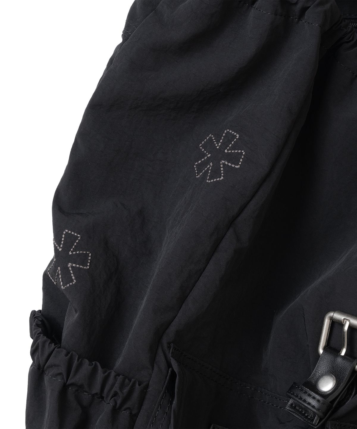더콜디스트모먼트(THECOLDESTMOMENT) TCM nylon flap strap backpack (black)