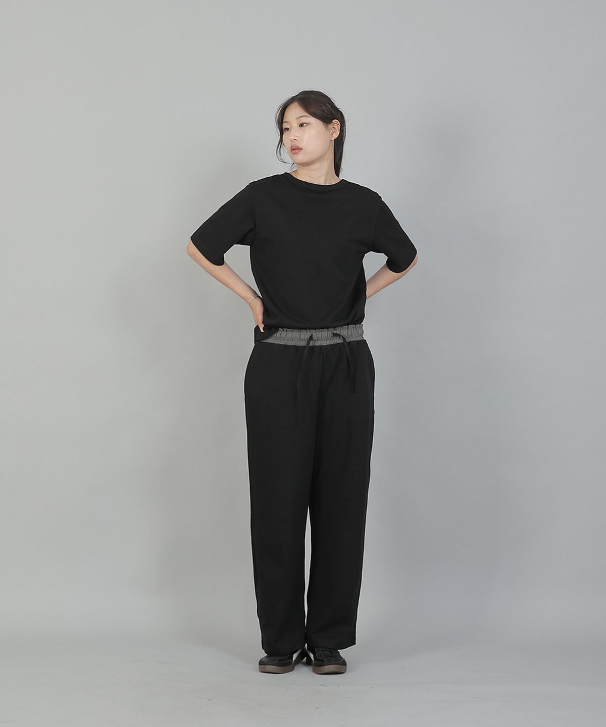 세인트크루(SAINTCREW) 소프트 밴딩 와이드팬츠 ESB-384 그레이블랙