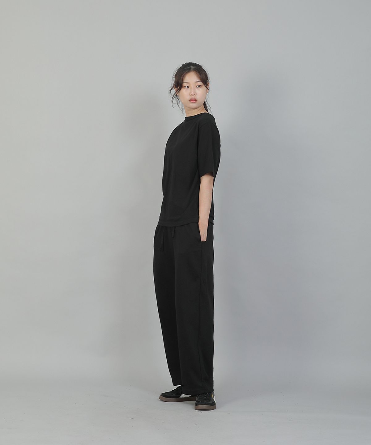 세인트크루(SAINTCREW) 소프트 밴딩 와이드팬츠 ESB-384 그레이블랙