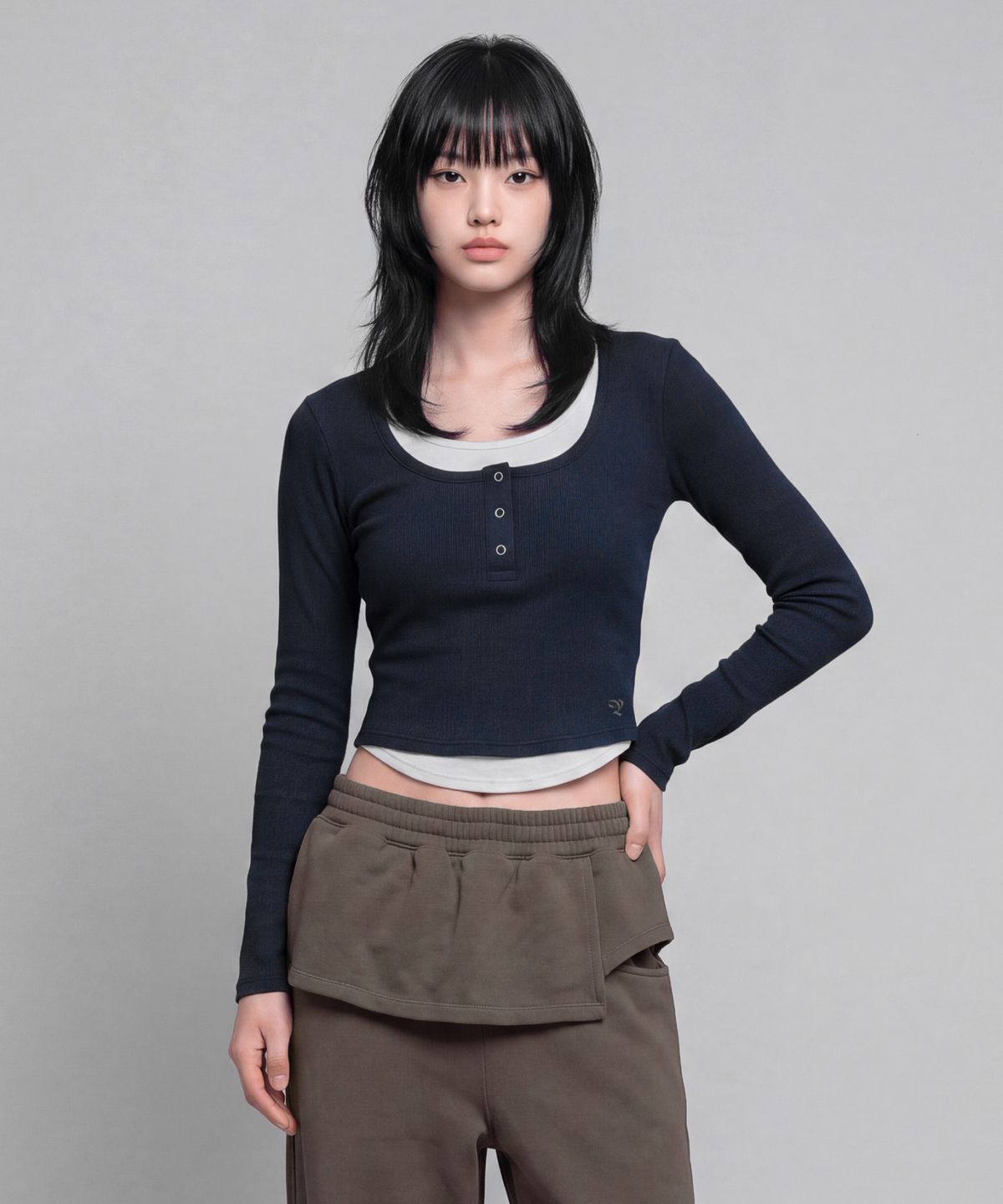 버던트(VERDNT) 레이어드 헨리넥 롱 슬리브 [네이비]