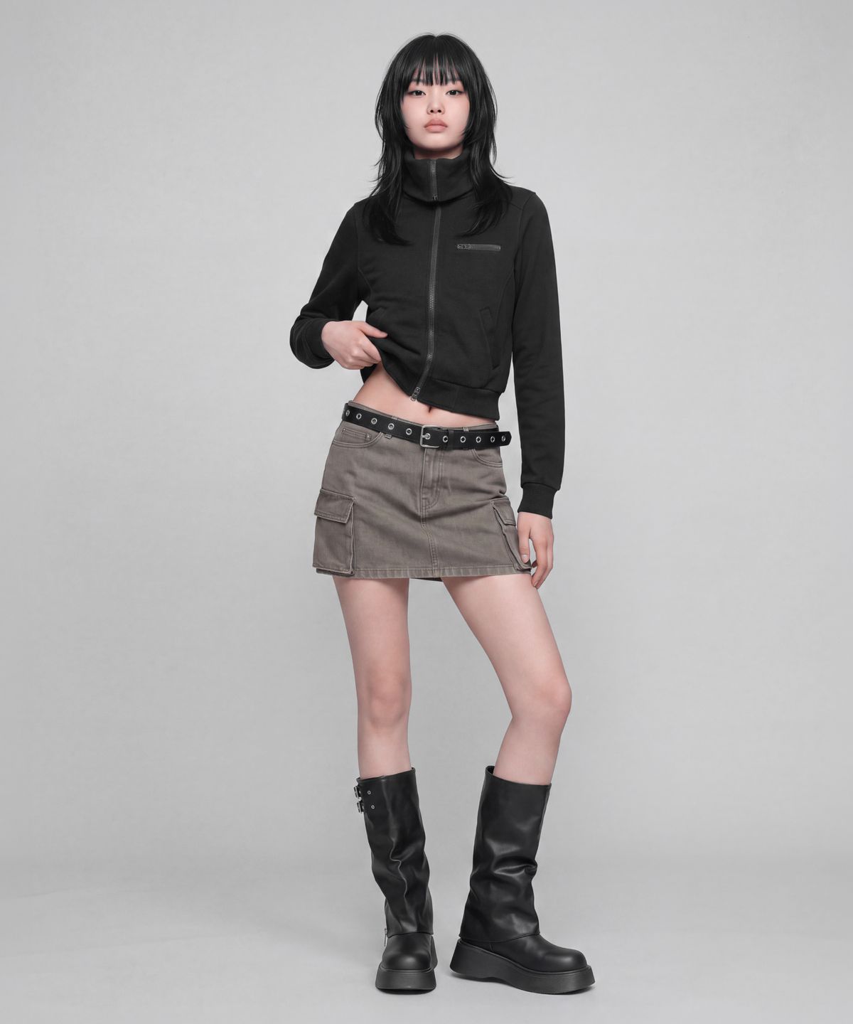버던트(VERDNT) 롤업 하이 넥 집업 [블랙]