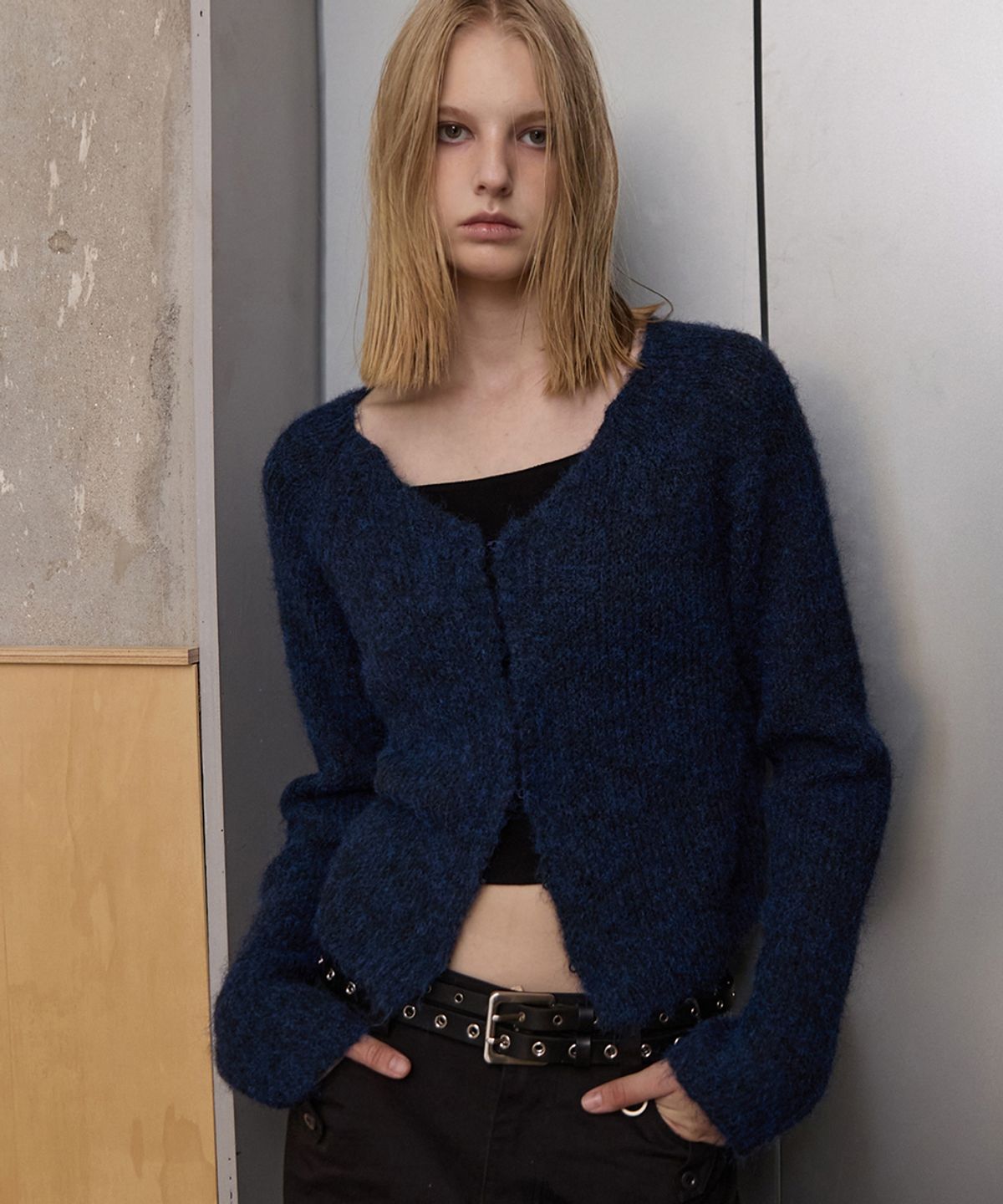 렌세(RENSE) V Hook Cardigan Navy