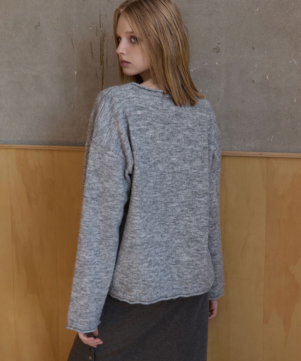 렌세(RENSE) Deep V-Neck Knit Melange Gray