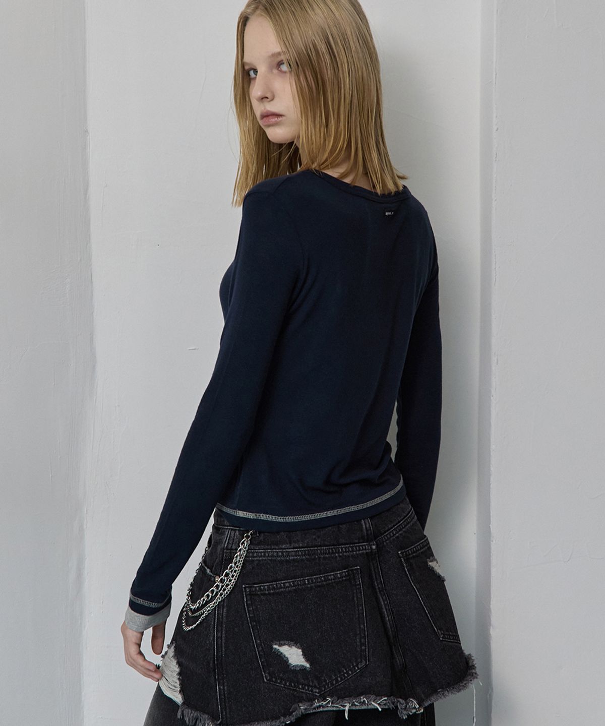 렌세(RENSE) U-Neck Layered Long Sleeve Navy