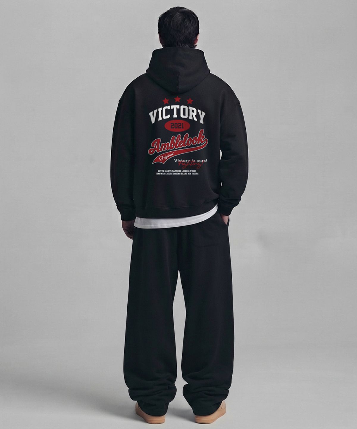 엠블룩(AMBLELOOK) 후디드 스웨트셔츠 VICTORY (3color)