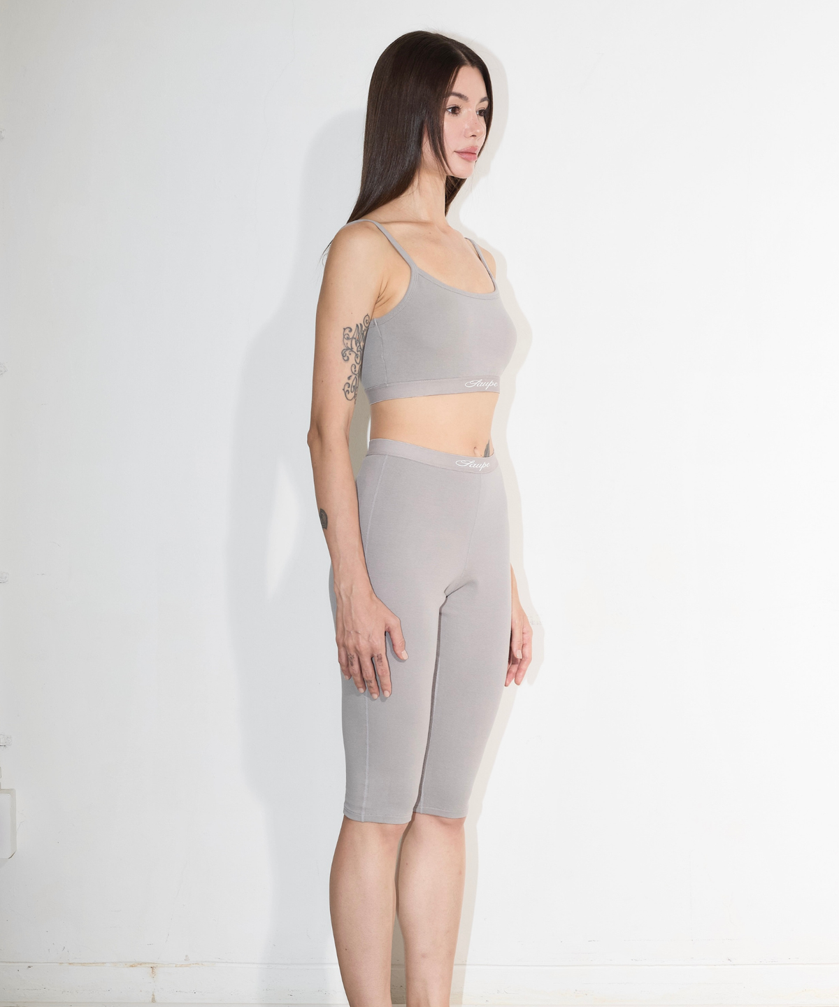 미아올라(MIAOLA) Racer Capri Pant