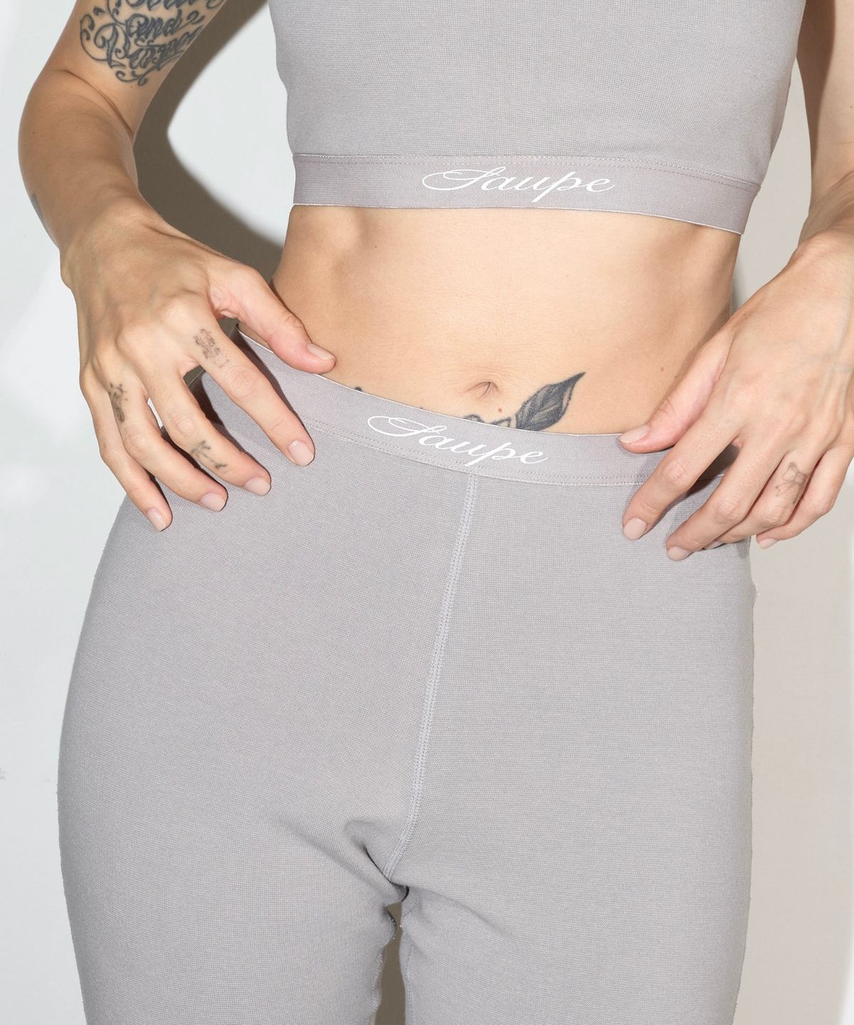 미아올라(MIAOLA) Racer Capri Pant