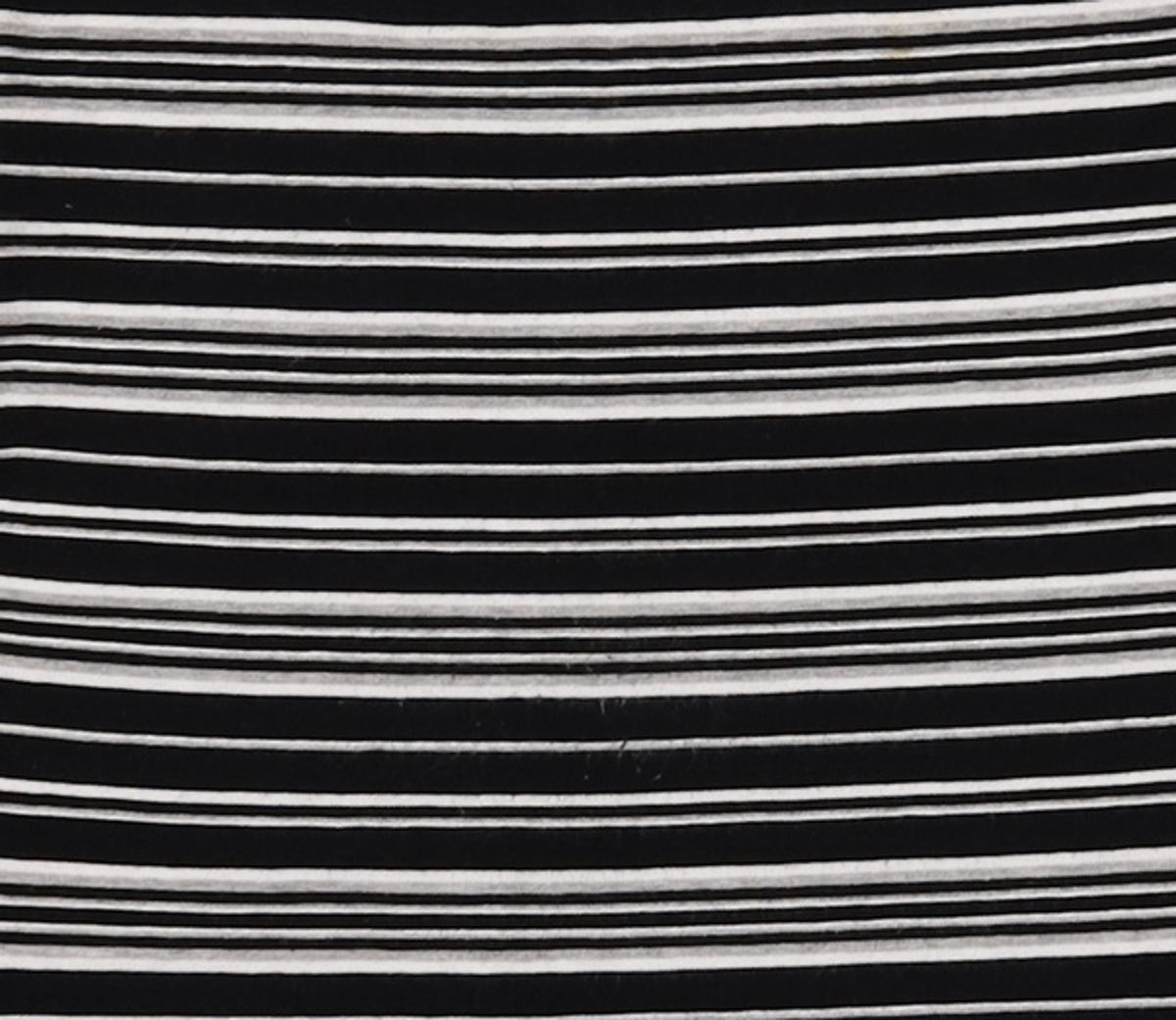 더마트로프(THAUMATROPE) 반소매 티셔츠 XS