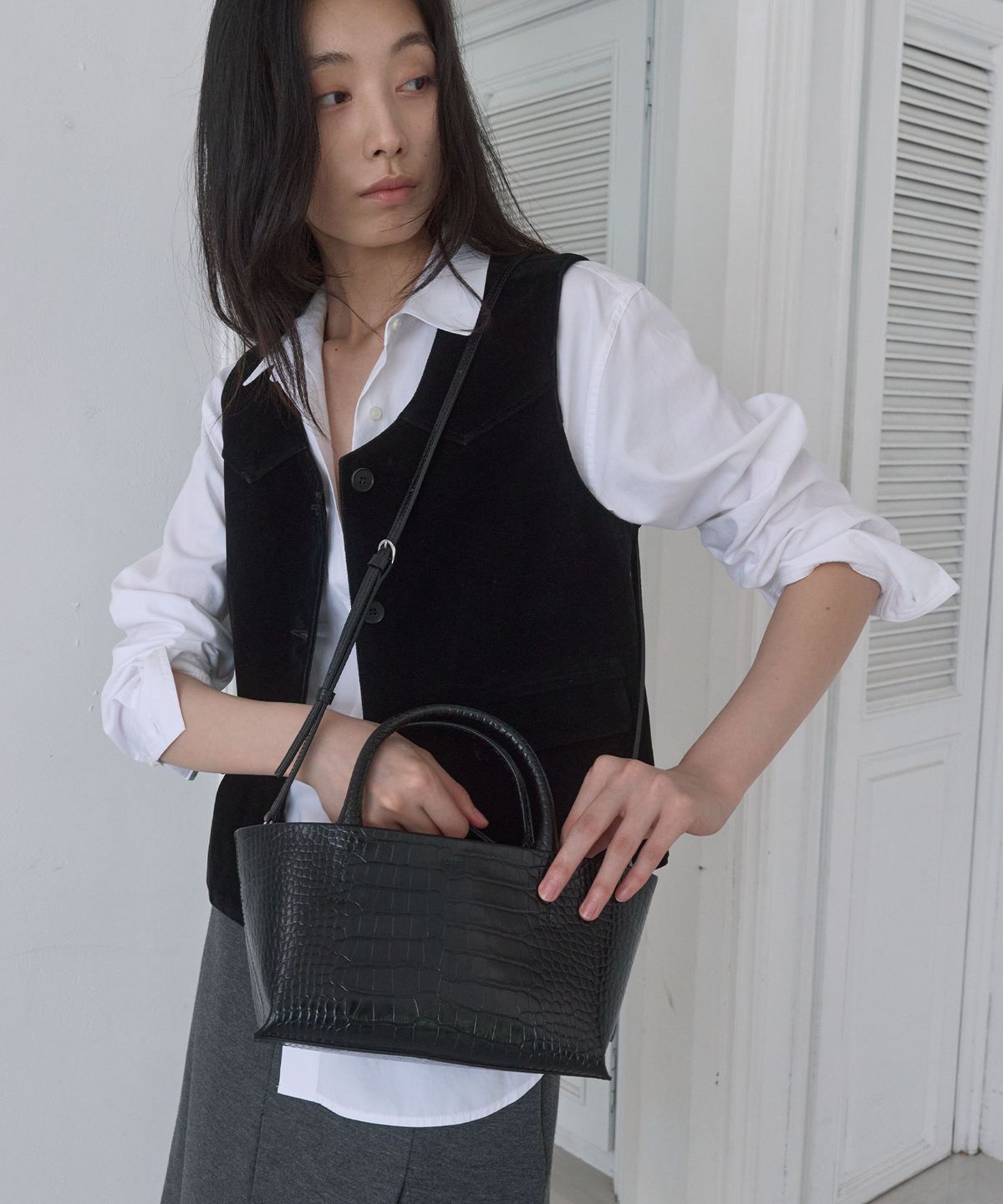 포이베(FOIVE) 멜로우 미니 토트 Melou Mini Tote Black