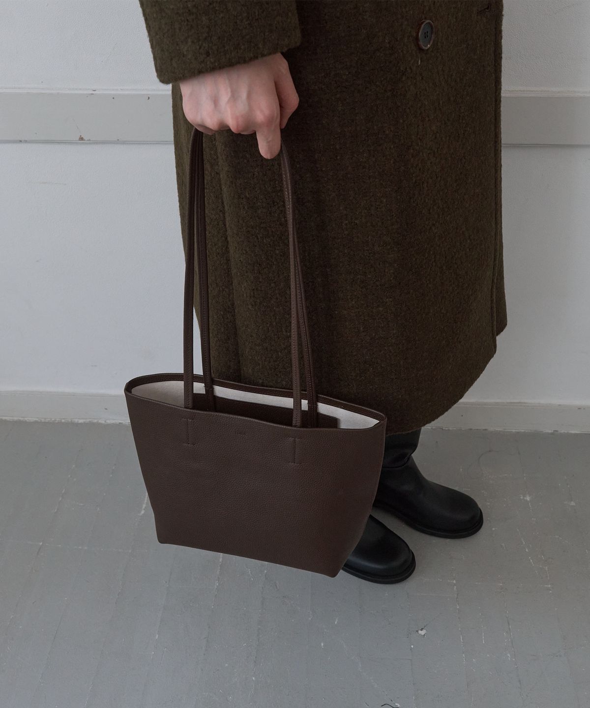 포이베(FOIVE) 발로 숄더 VALO Shoulder Brown