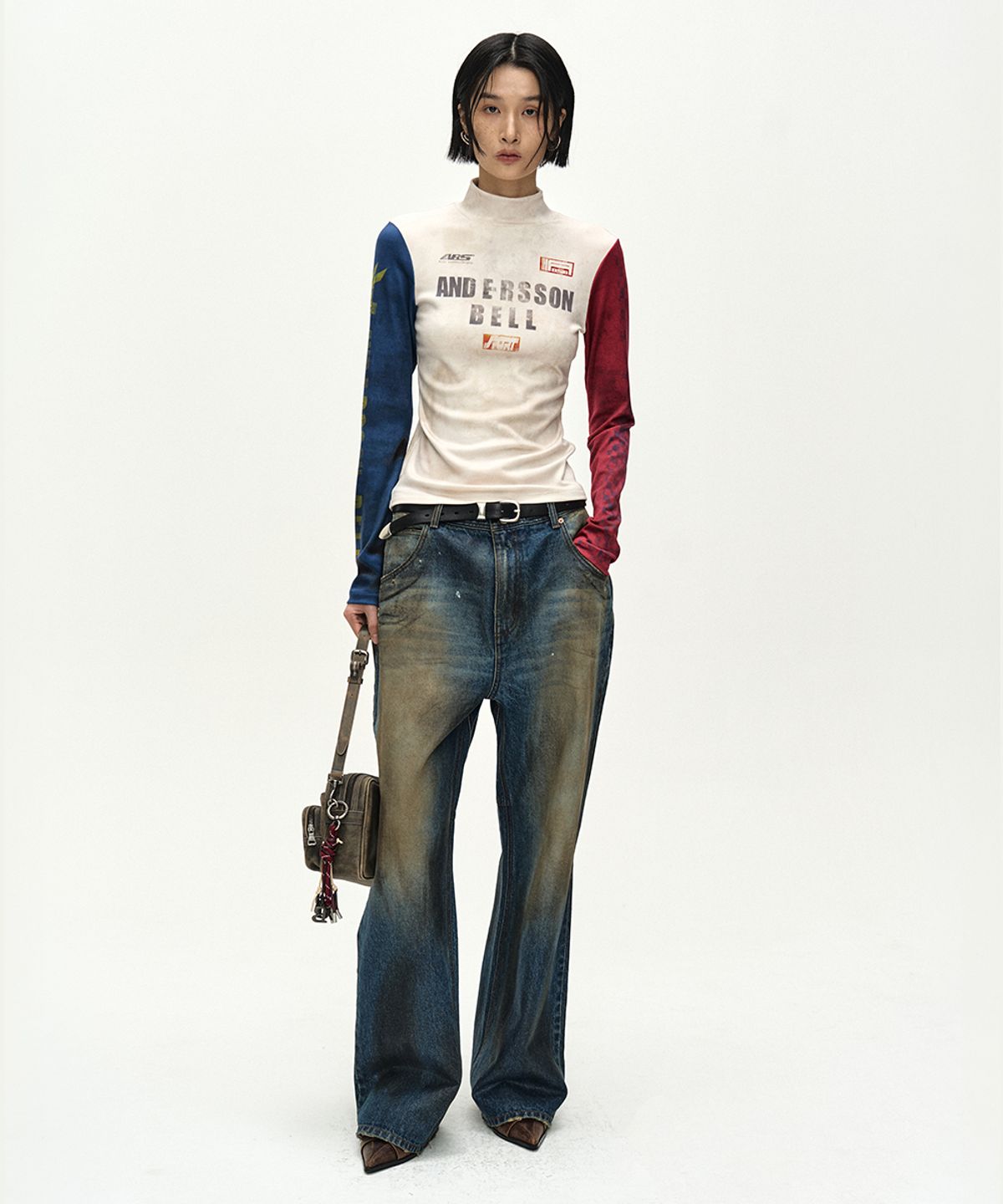 앤더슨벨(ADSB ANDERSSON BELL) UNISEX COATED BLUE WIDE-LEG JEANS (BLUE)