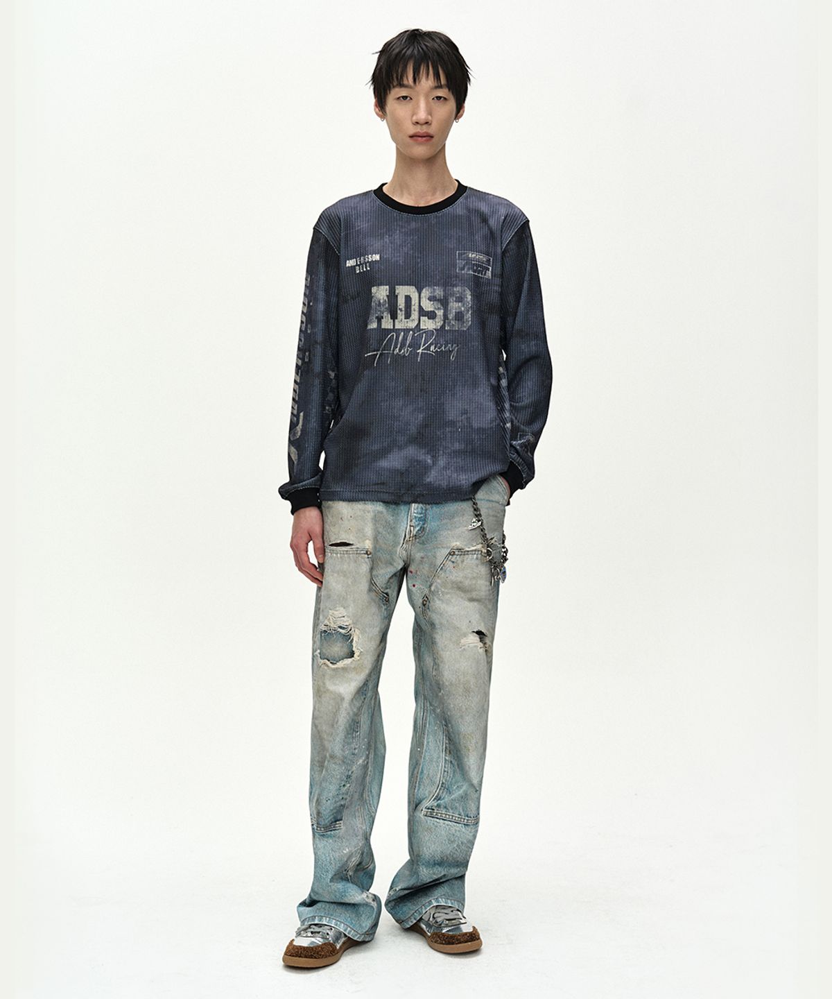 앤더슨벨(ADSB ANDERSSON BELL) DISTRESSED TROMPE-LOEIL CARPENTER JEANS (MID BLUE)