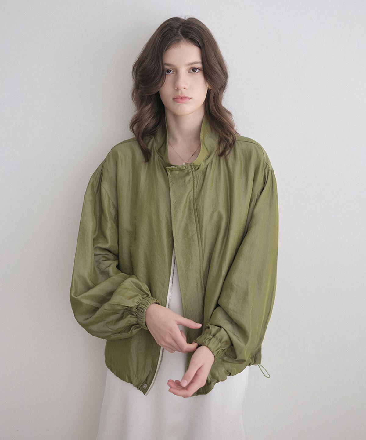르나브(LENAV) esy satin half wind Jacket (olive)