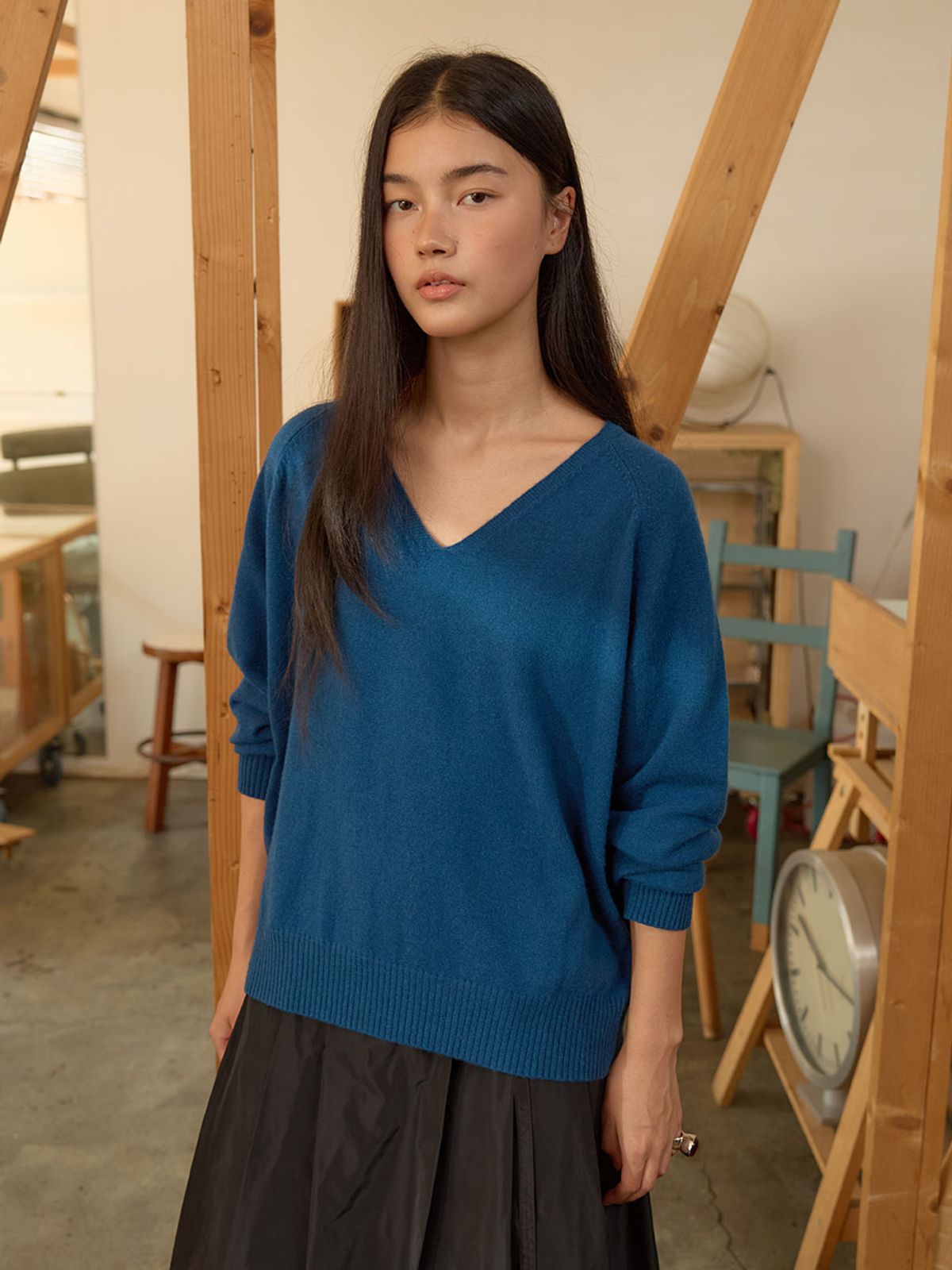 뮈뮈에르(MUEMUER) V-Neck Knit Pullover MU2678PO804M_BLUE