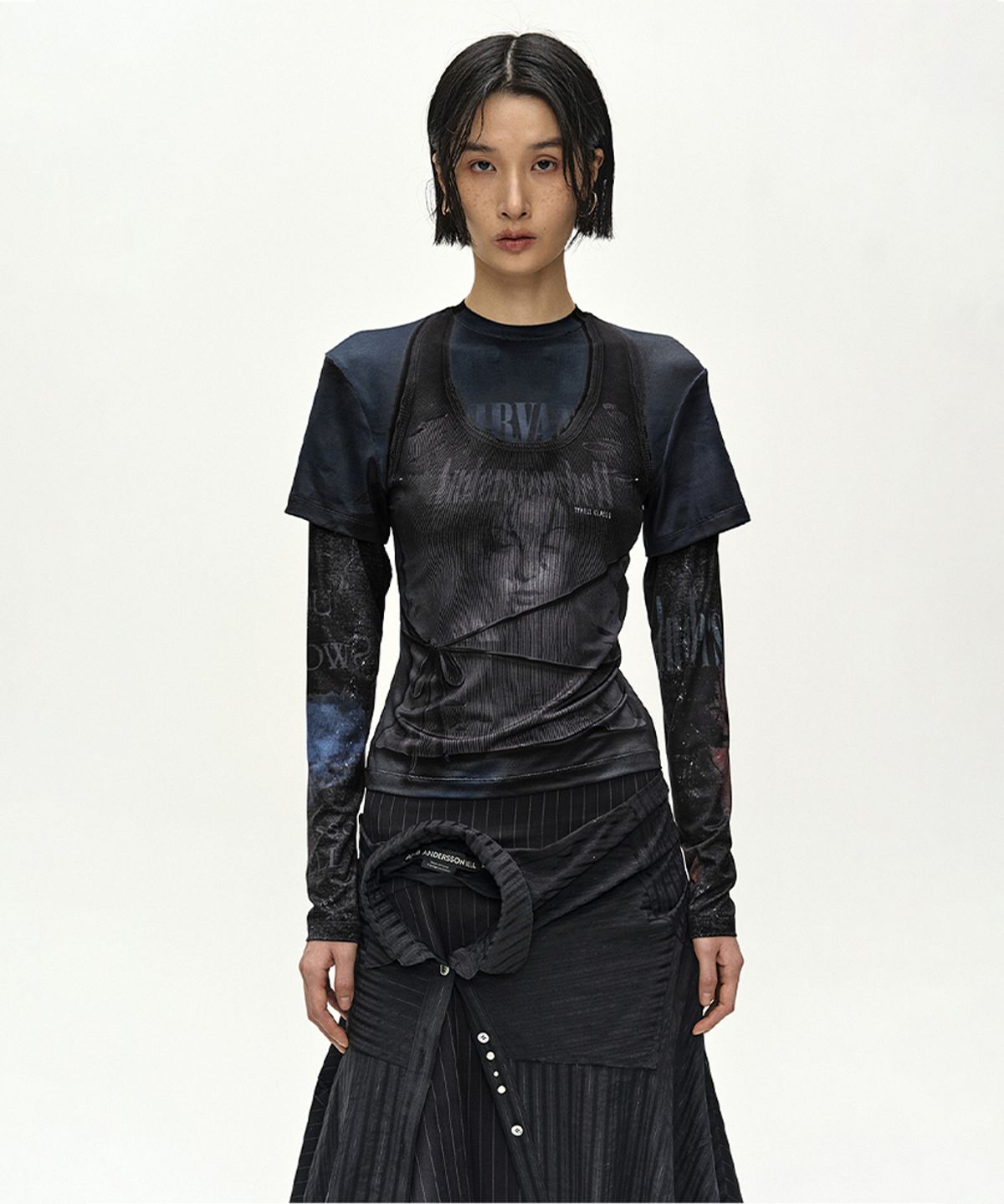 앤더슨벨(ADSB ANDERSSON BELL) ROCK ARCHIVE LAYERED T-SHIRT (BLACK)
