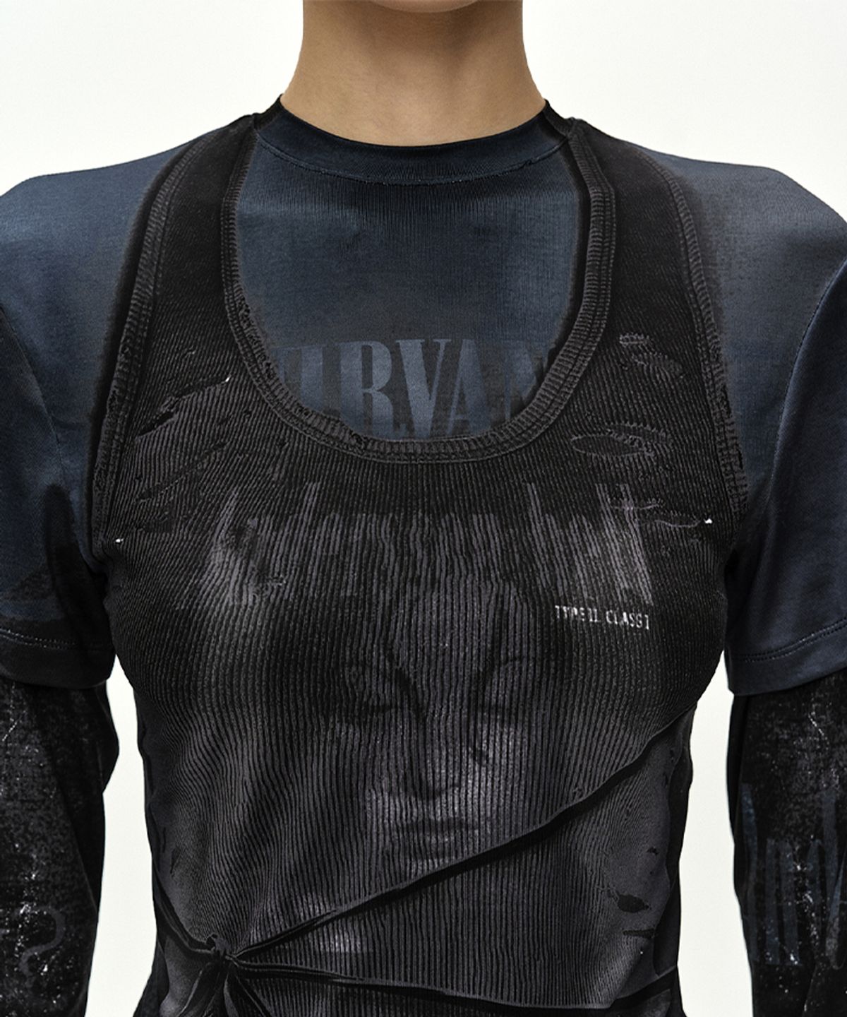 앤더슨벨(ADSB ANDERSSON BELL) ROCK ARCHIVE LAYERED T-SHIRT (BLACK)