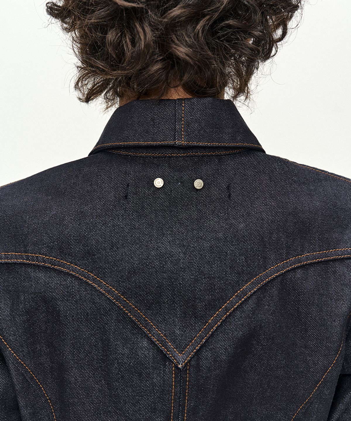 앤더슨벨(ADSB ANDERSSON BELL) WESTERN PATCHED SHIRT (INDIGO)