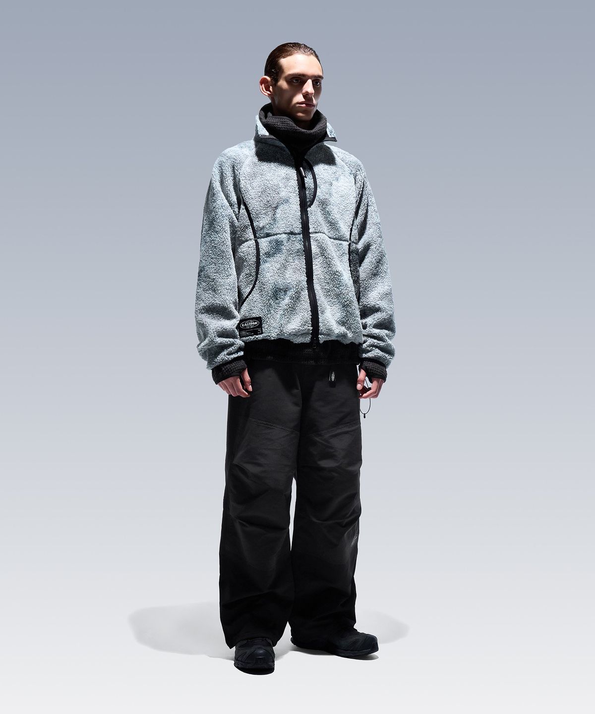 이스트팩(EASTPAK) 하이넥 쉐르파 플리스 집업 GREY