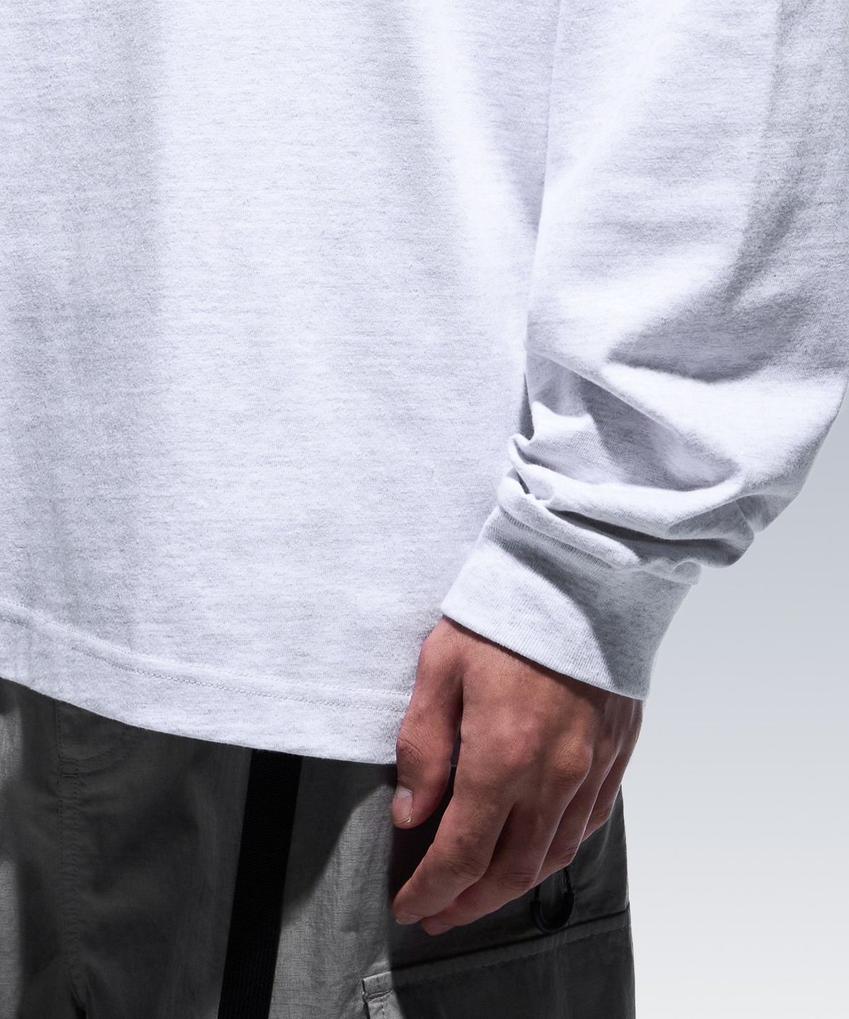 이스트팩(EASTPAK) 베이직 로고 티셔츠 Light Grey Melange