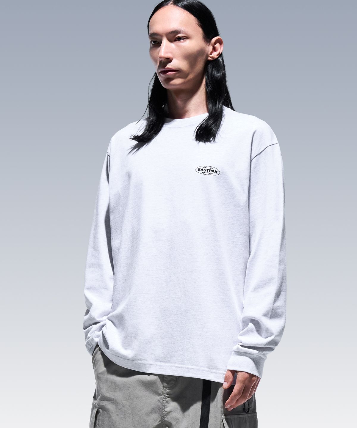 이스트팩(EASTPAK) 베이직 로고 티셔츠 Light Grey Melange