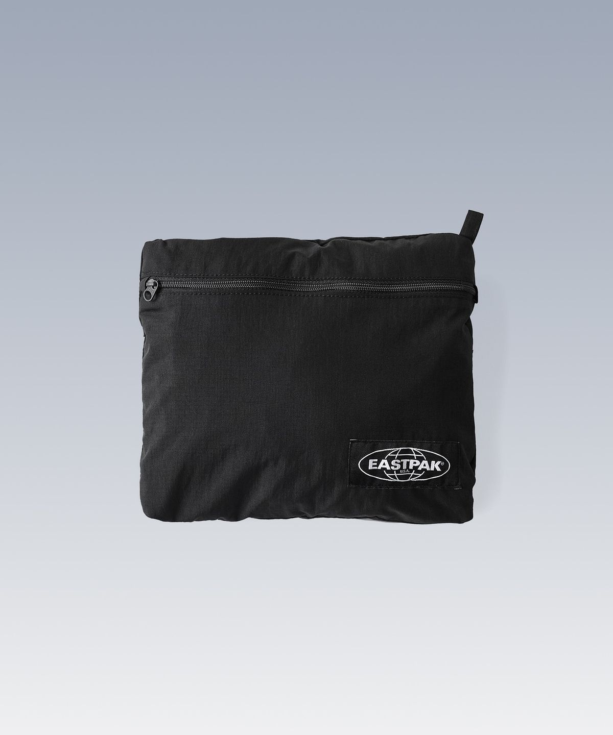이스트팩(EASTPAK) 패커블 후드 윈드브레이커 Black