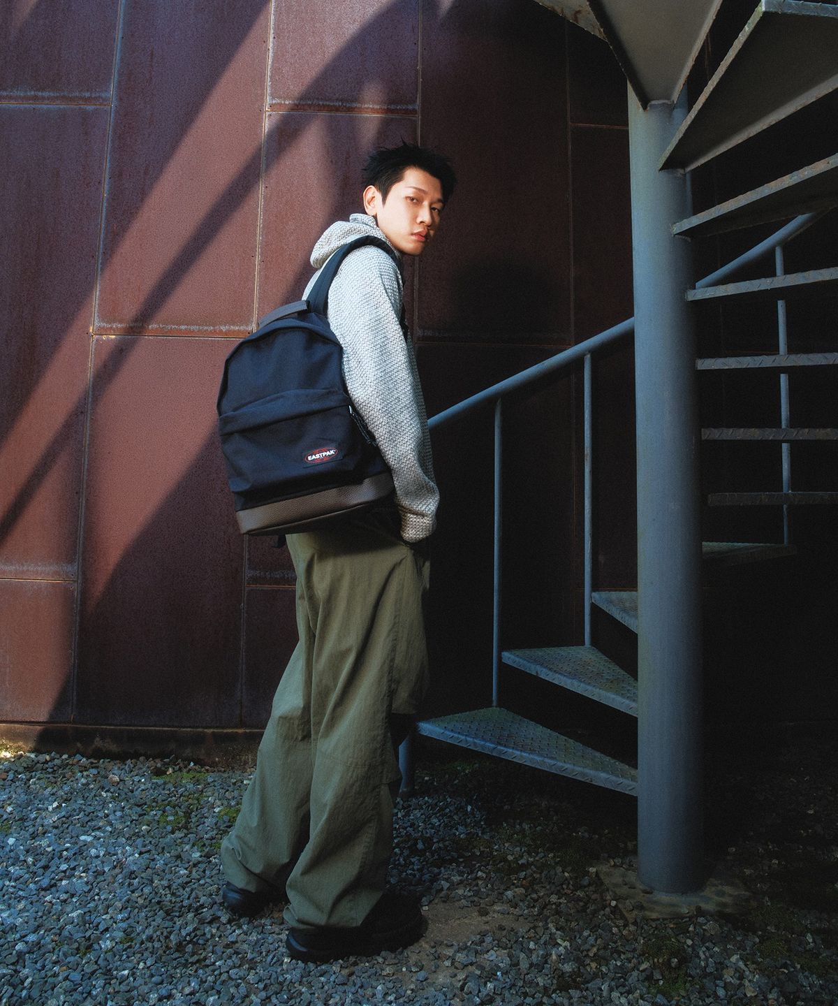 이스트팩(EASTPAK) 플리스 닌자 후드 LIGHT GREY