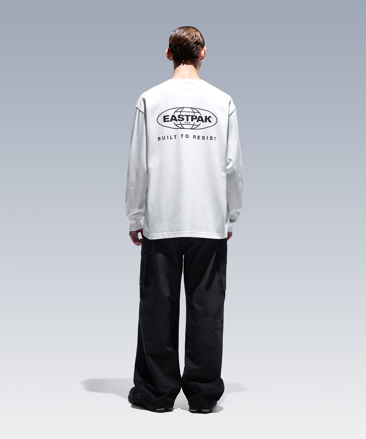 이스트팩(EASTPAK) 파라슈트 카고 팬츠 Black