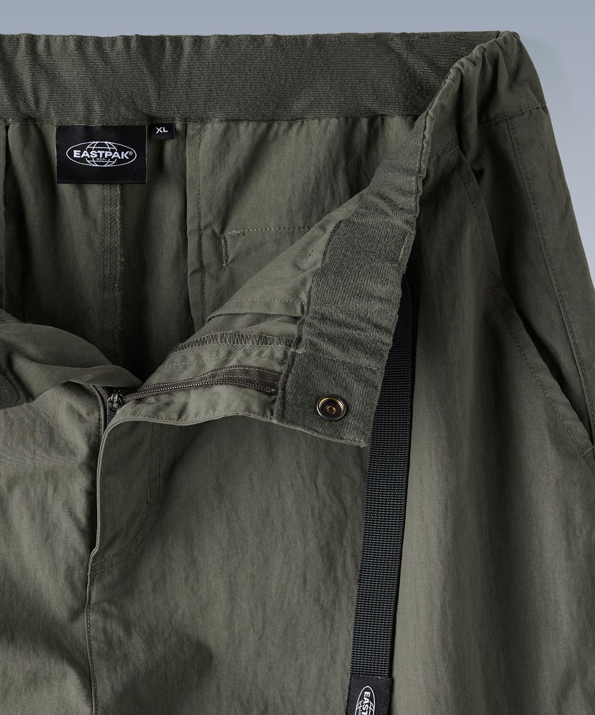 이스트팩(EASTPAK) 파라슈트 팬츠 1 OLIVE