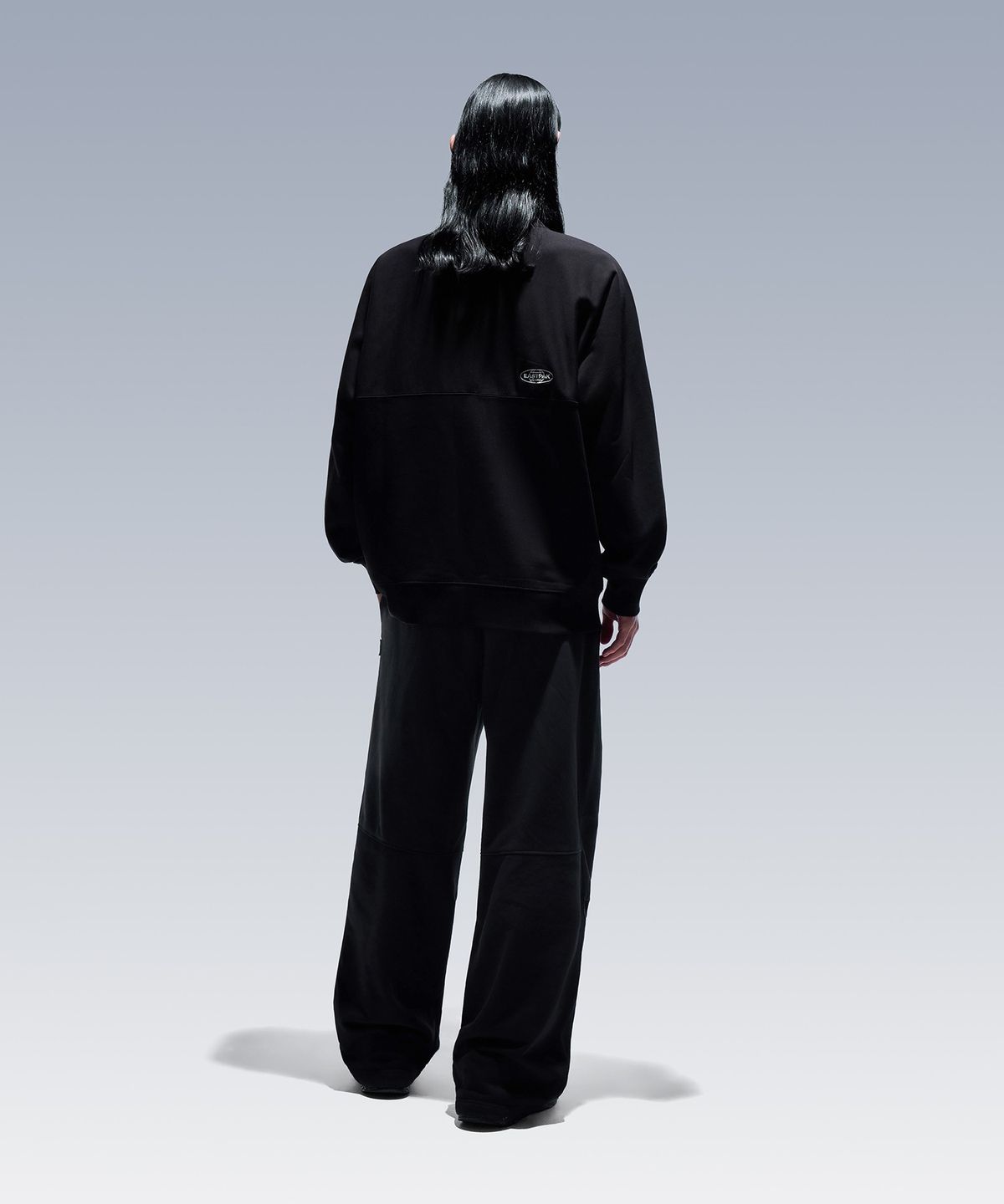 이스트팩(EASTPAK) 파라슈트 스웨트팬츠 Black