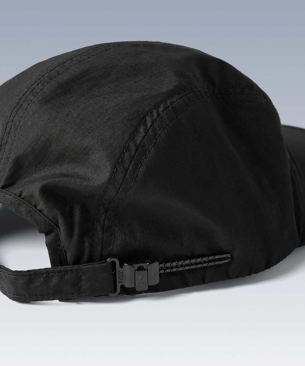이스트팩(EASTPAK) 나일론 캡 Black
