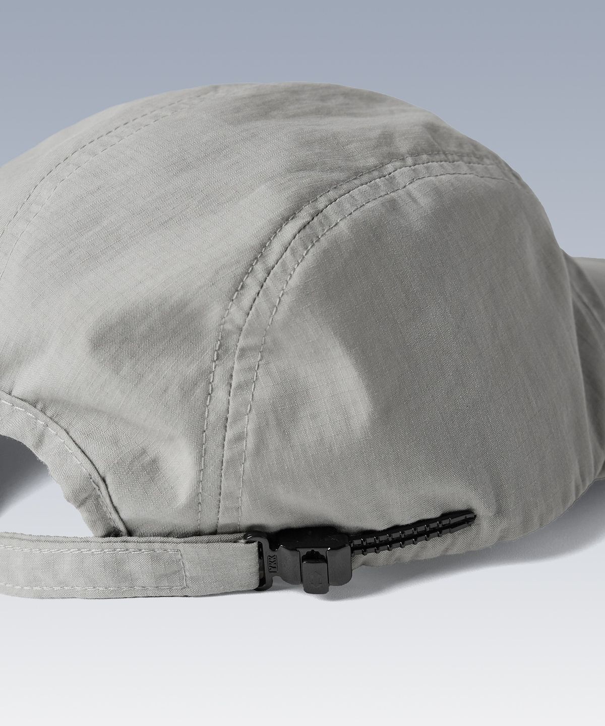 이스트팩(EASTPAK) 나일론 캡 Khaki
