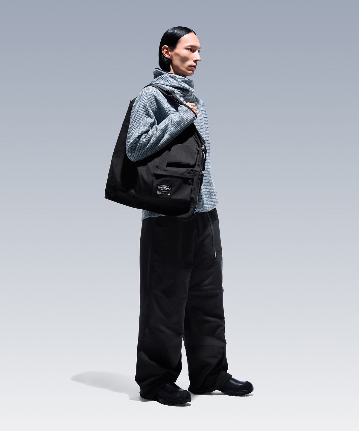 이스트팩(EASTPAK) 트래블 베스트 키트 BLACK