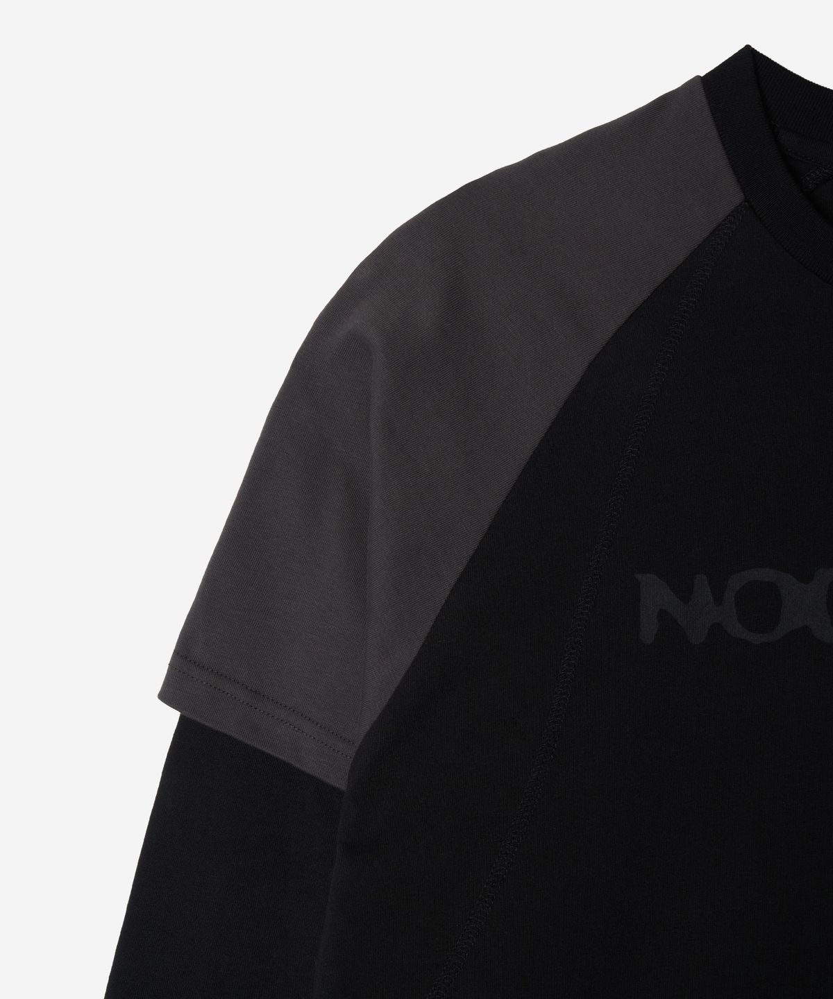 노드랩스(NODE LABS) DEV:12 슬래쉬 레이어드 배색 롱슬리브 티셔츠_블랙